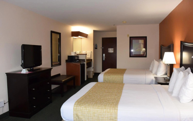 Travelodge Suites by Wyndham Newberg