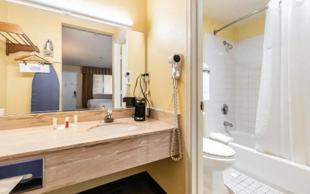 Days Inn Federal Way