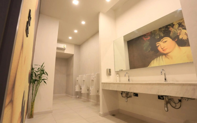 Bright Hotel
