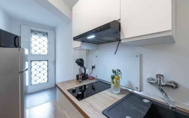 Apartment Near Old Town, FREE Parking & Huge Garden