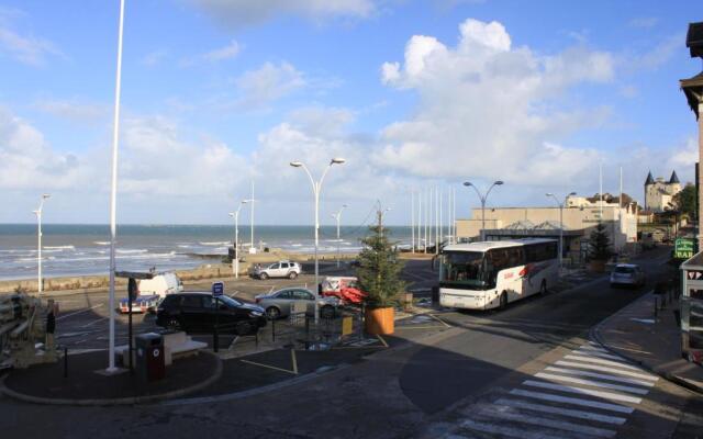 Appartement Bord de Mer Place du 6 Juin