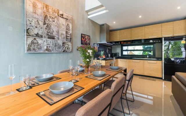 Luxury 3 Bedroom Pool Villa Rambutan