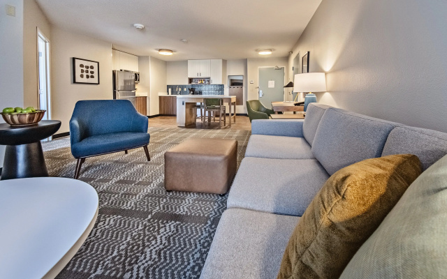 Staybridge Suites Cedar Rapids North by IHG