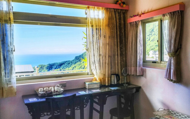 Qu Hi Home Stay
