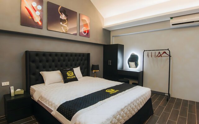 Hera Hotel