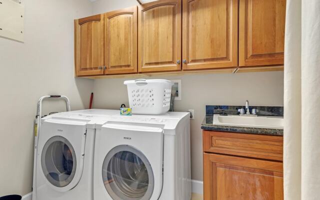 Capri by Luxury Coastal Vacations