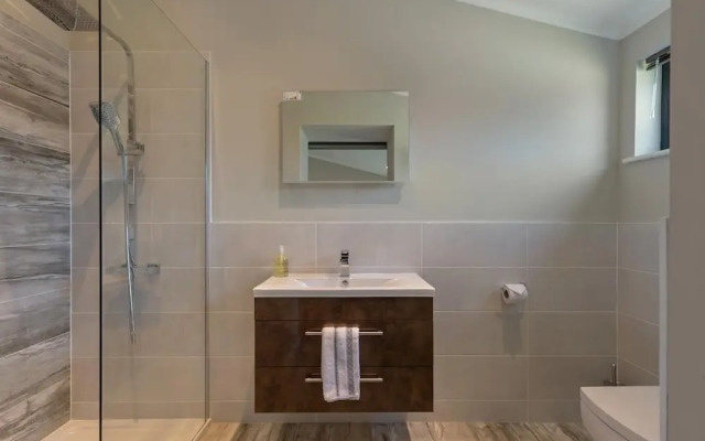 Dewin Bach - Luxury Lodge Hot Tub Close to Beach