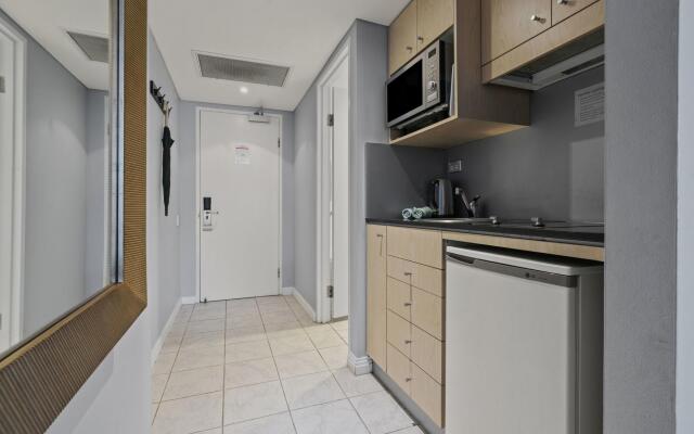 Convenient City Abode