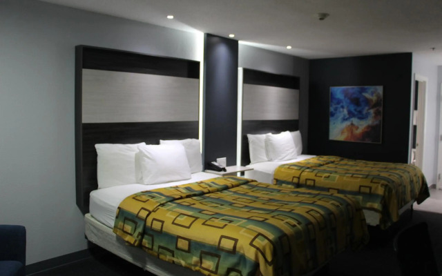 Douglas Inn And Suites