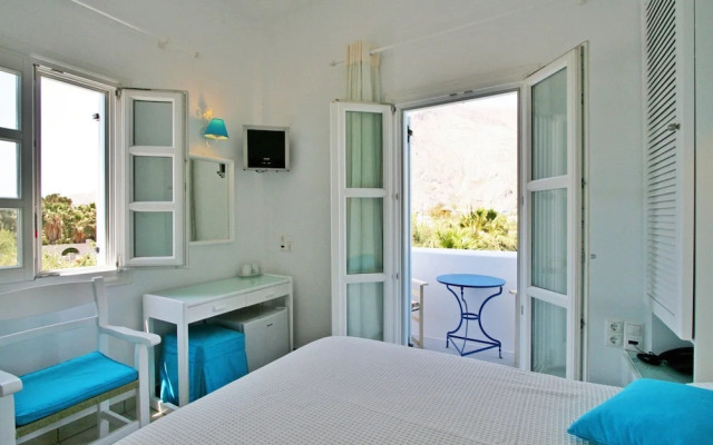 Spiros & Hiroko Hotel - Adults Only