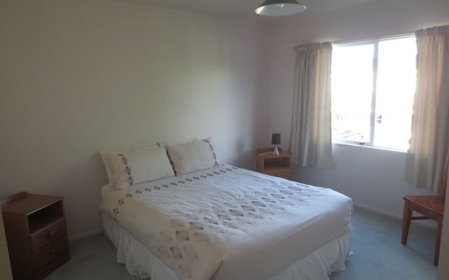 Howards Mountain Lodge – Guest Rooms – Waimarino