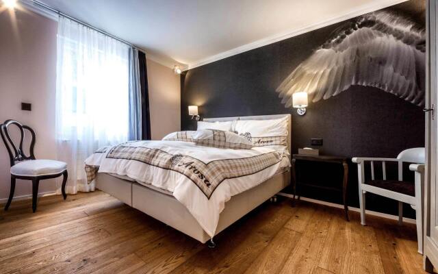 Home Hotel Arosa