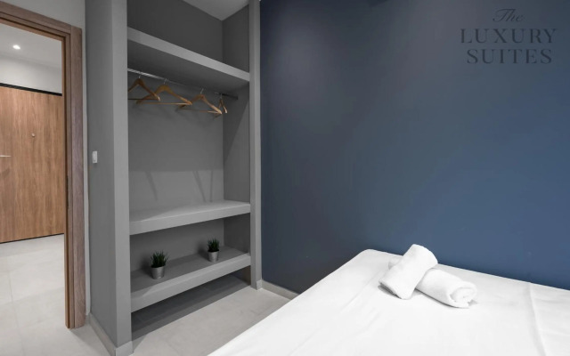 Wall Street Apartments, The Luxury Suites