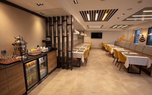 Valent Otel Business