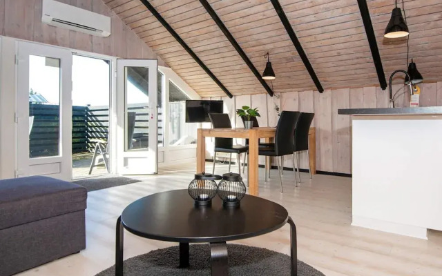 Cozy Dune Cottage Retreat-by Traum