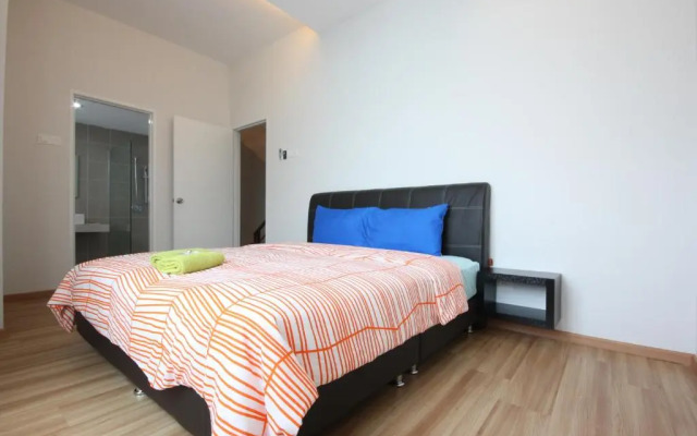 Shamrock Beach Villas 9