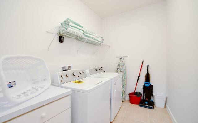 4373 Acorn Court