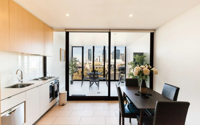 MILES, 1BDR Melbourne Apartment