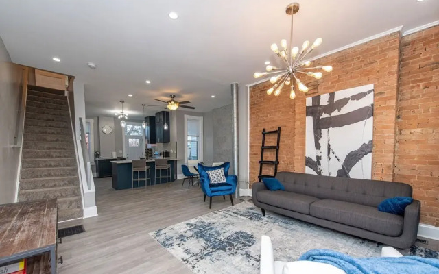 The Incline Suite 2