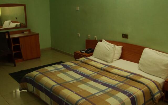The Grant Suites Hotel