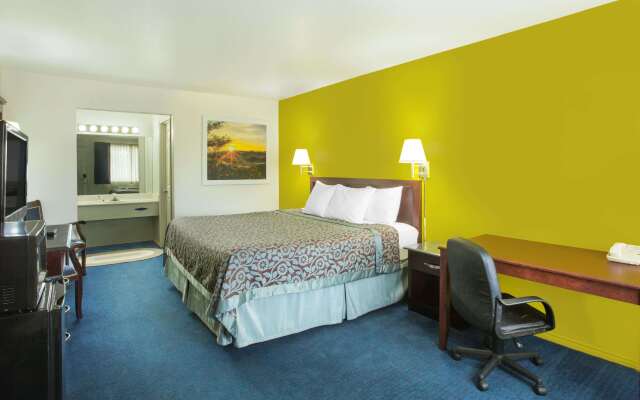 Days Inn by Wyndham Delta