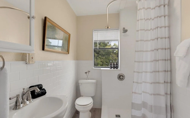 The Wildflower - Walk Everywhere Downtown