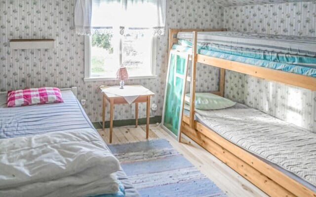 Stunning Home in Löttorp With 4 Bedrooms