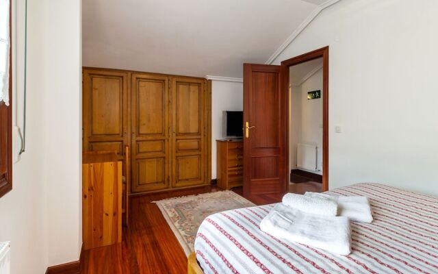 Exquisite Holiday Home in Carasa With Private Garden