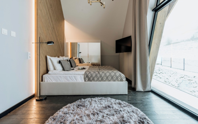 Crystal Pine Luxury Villas Jacuzzi&Sauna