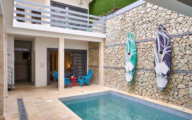 Colonial Beach House