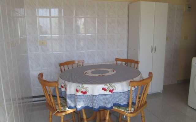 Bueu 101892 2 Bedroom Apartment By Mo Rentals