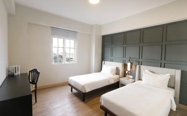 Java Paragon Hotel and Residences