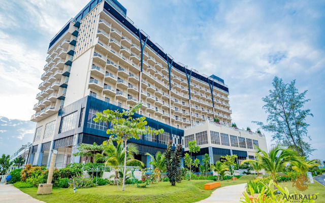 Amerald Resort Hotel Desaru