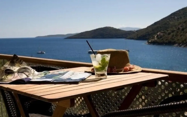 Poros Beach