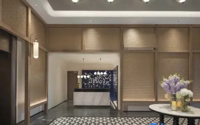 Hampton By Hilton Kunming Railway Station