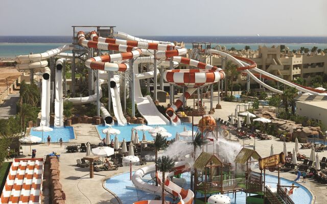 Coral Sea Water World Resort - All inclusive