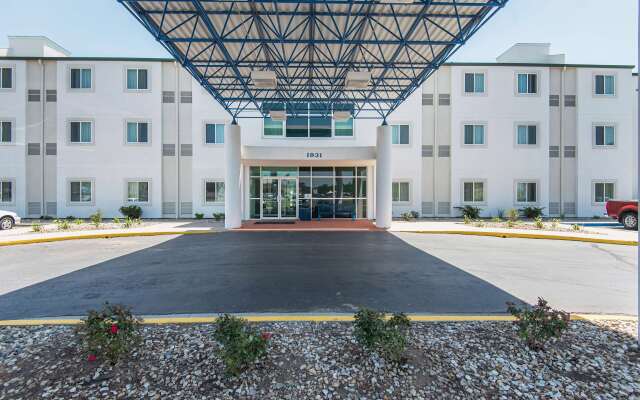Motel 6 Junction City, KS