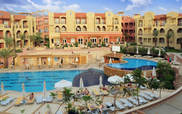 Marina Plaza Hotel, Tala Bay