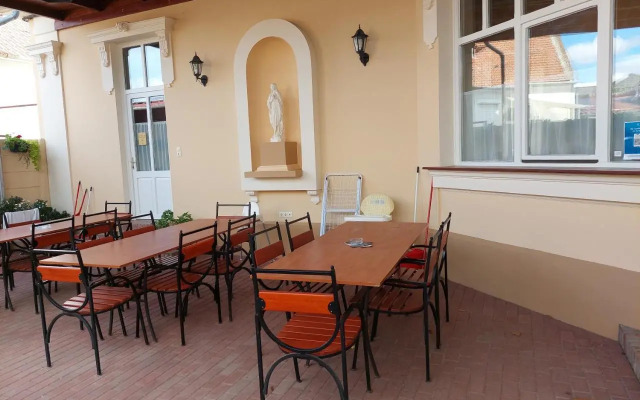 Gyulai Meseház Apartman