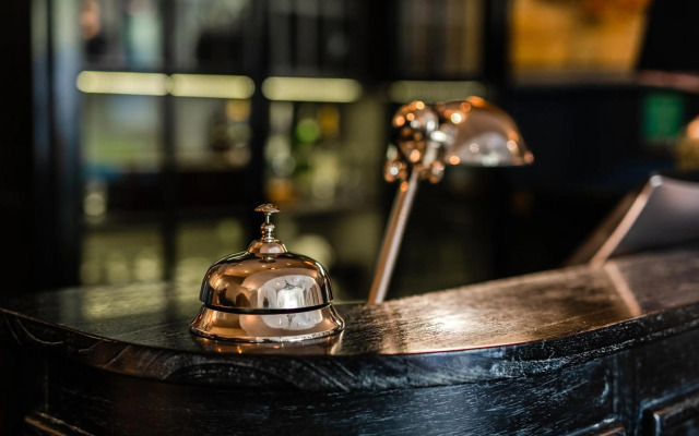 Lesar Hotel Angel