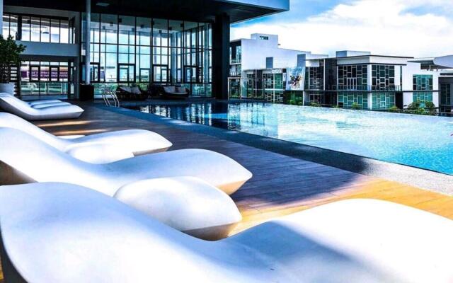 Quality Hotel & Suites Montreal East