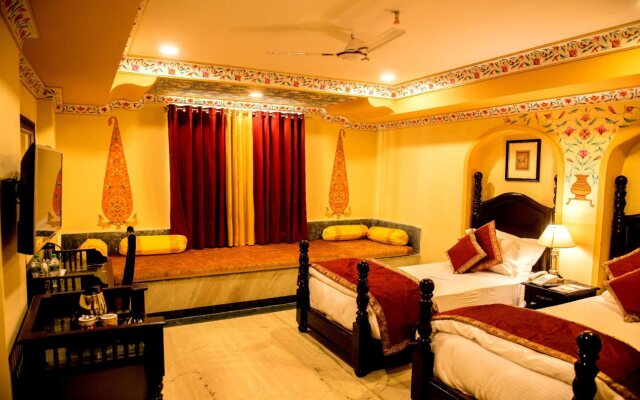 Hotel Fort Chandragupt Jaipur