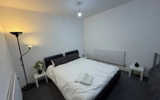 Seabreeze Suit Bournemouth Boscombe