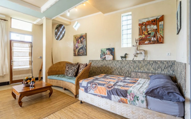 Tirta Asri Ubud Villa