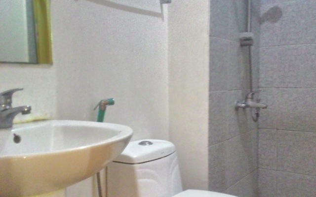 OYO 769 Poblacion Suites Polaris