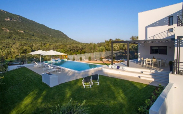 Almyra Villas Corfu Villa Dione