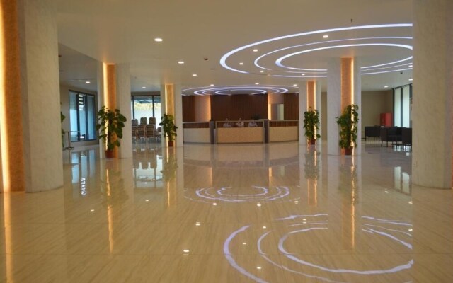 Airport Avenue Hotel