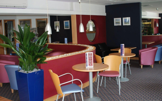 Mercure Swindon South Marston Hotel & Spa