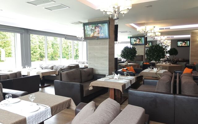 Sofrino Park Hotel