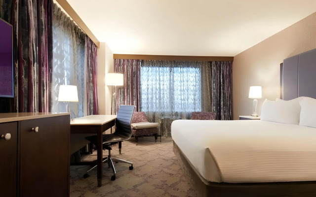 Silver Legacy Reno- A Caesars Rewards Destination